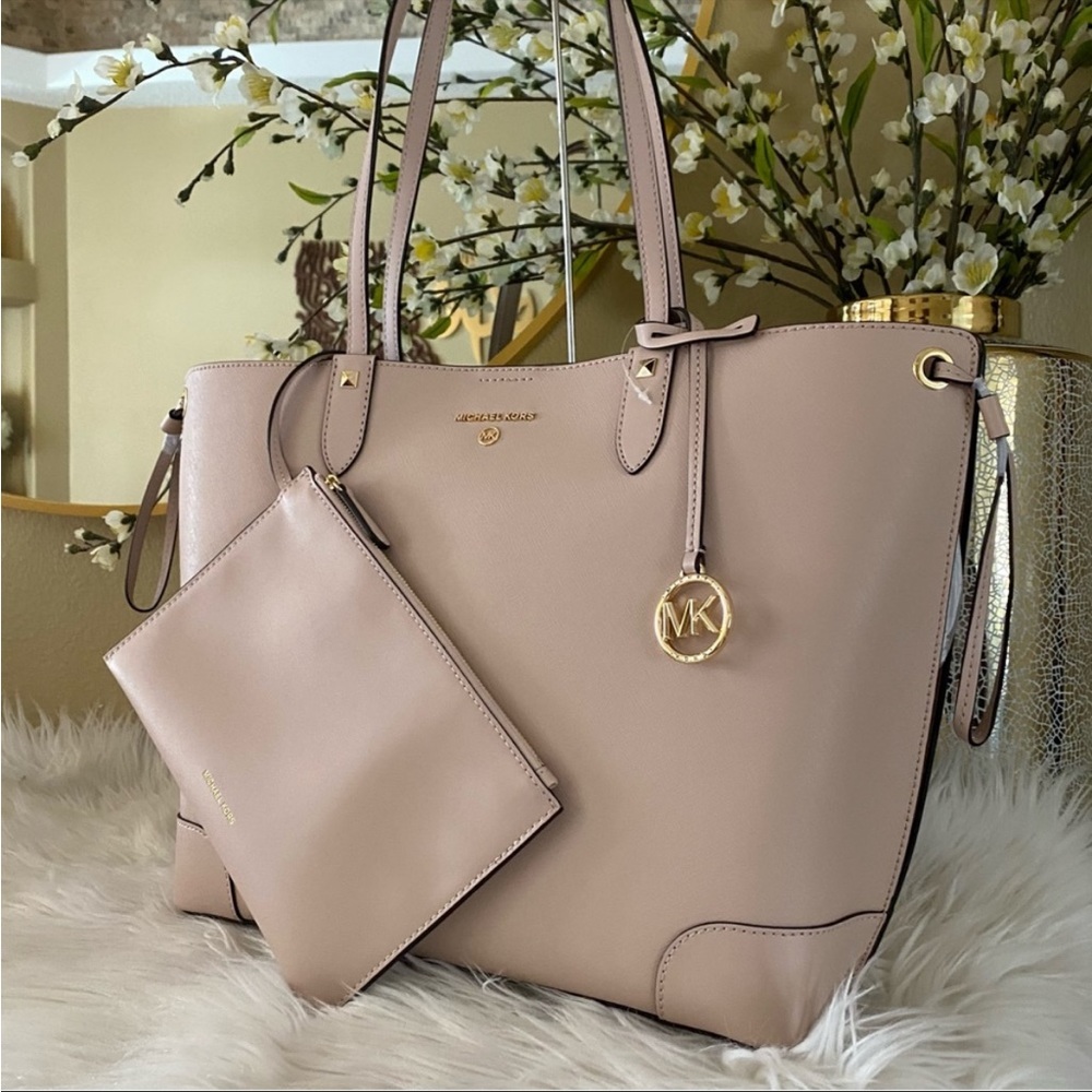 Michael Kors Edith Large Saffiano Leather Tote Bag - Picture 6 of 12